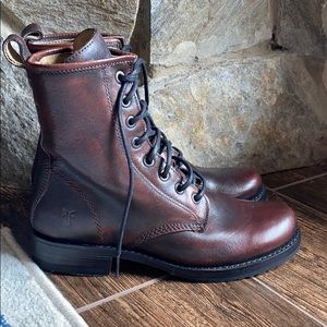 Frye Veronica Combat Boots in Dark Brown sz. 5 1/2